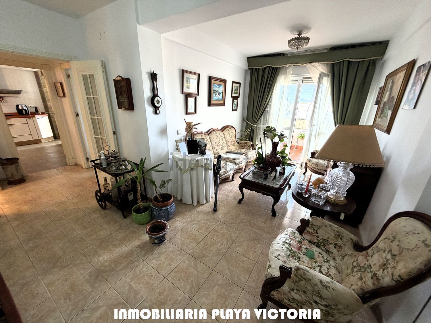 Flat for sale frontline beach in Cádiz