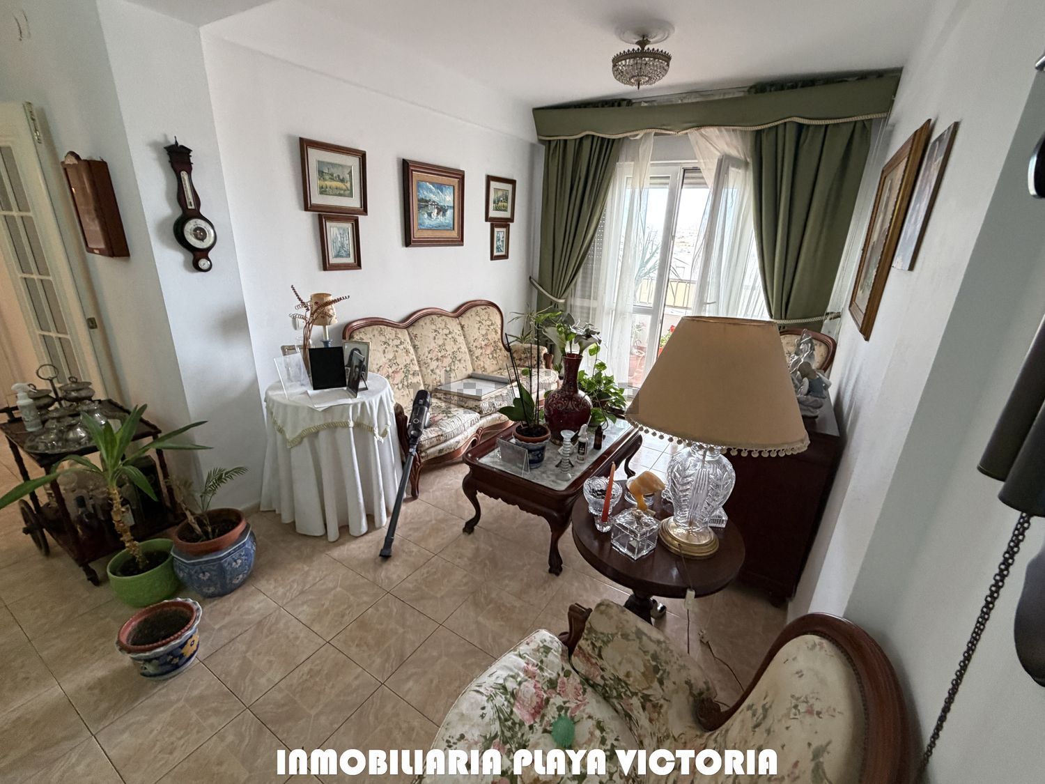 Flat for sale frontline beach in Cádiz