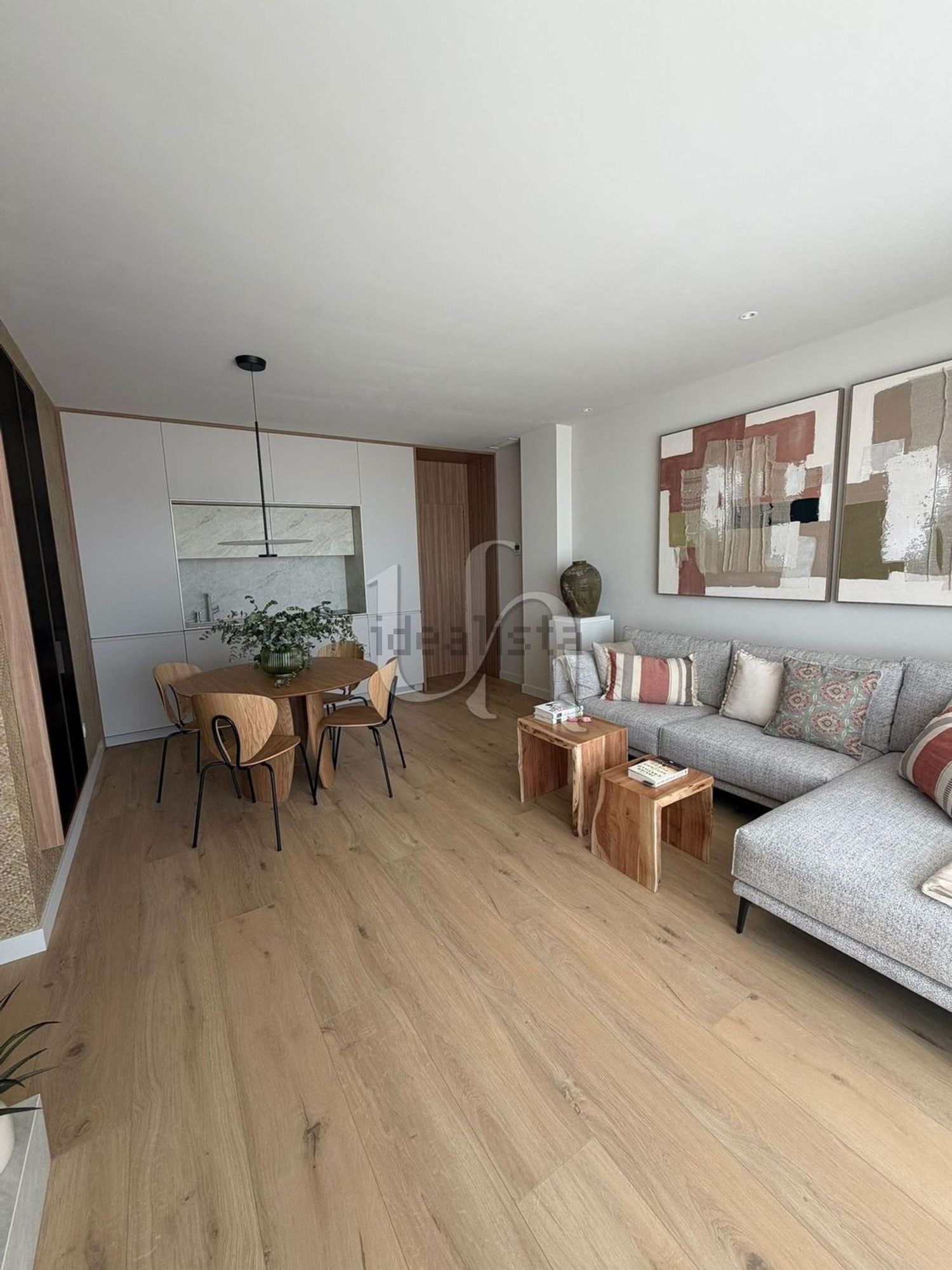 Flat for sale frontline beach in Cádiz