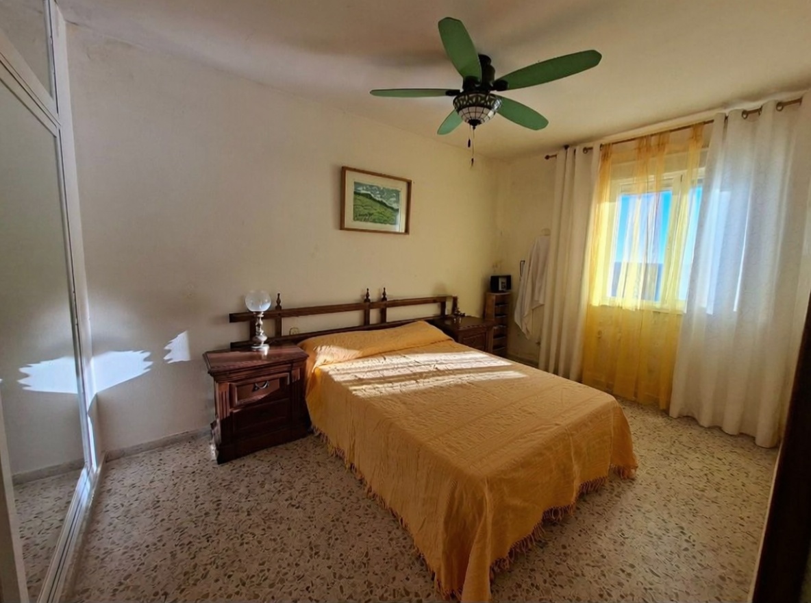 Piso en primera línea de playa en Cádiz — Dormitorio