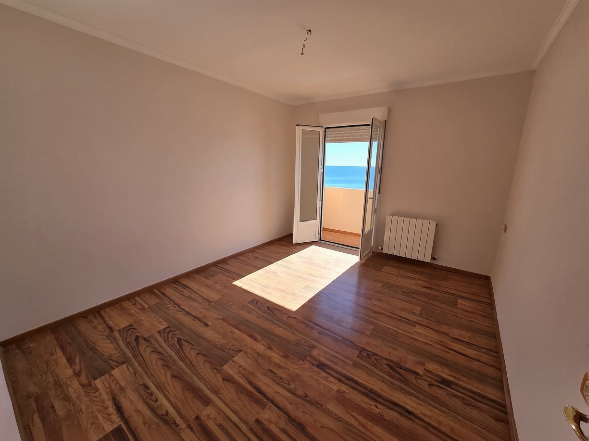 Beachfront flat in Cádiz — Bedroom