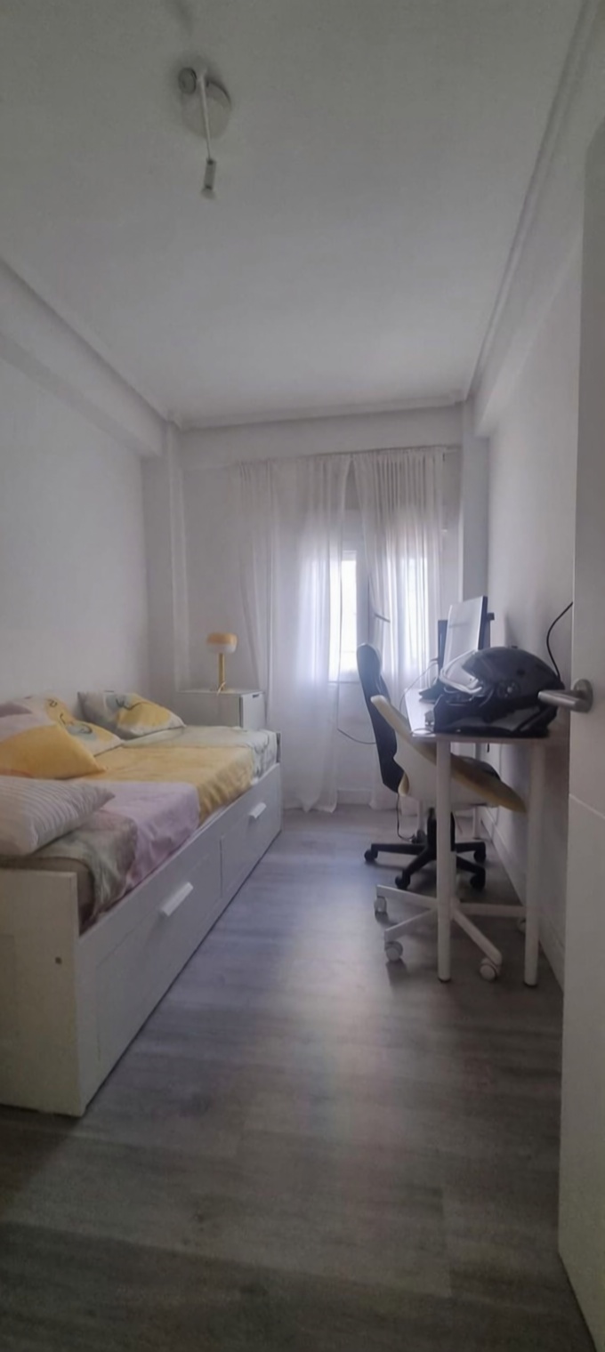 Beachfront flat in Cádiz — Bedroom