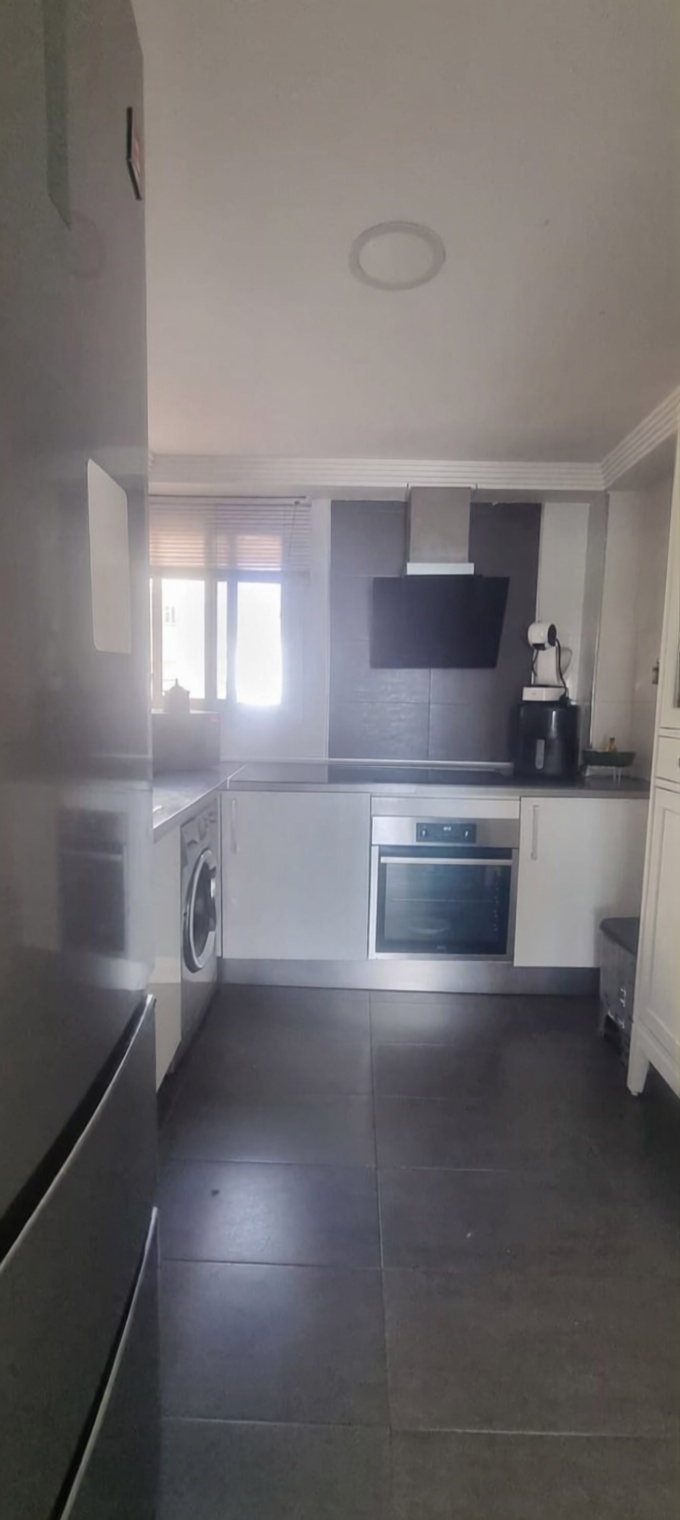 Beachfront flat in Cádiz — Kitchen
