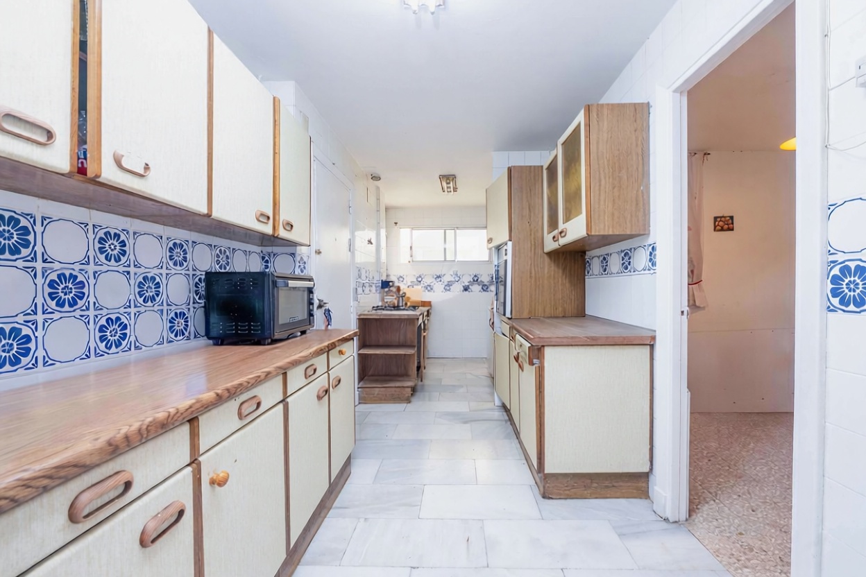 Beachfront flat in Cádiz — Kitchen