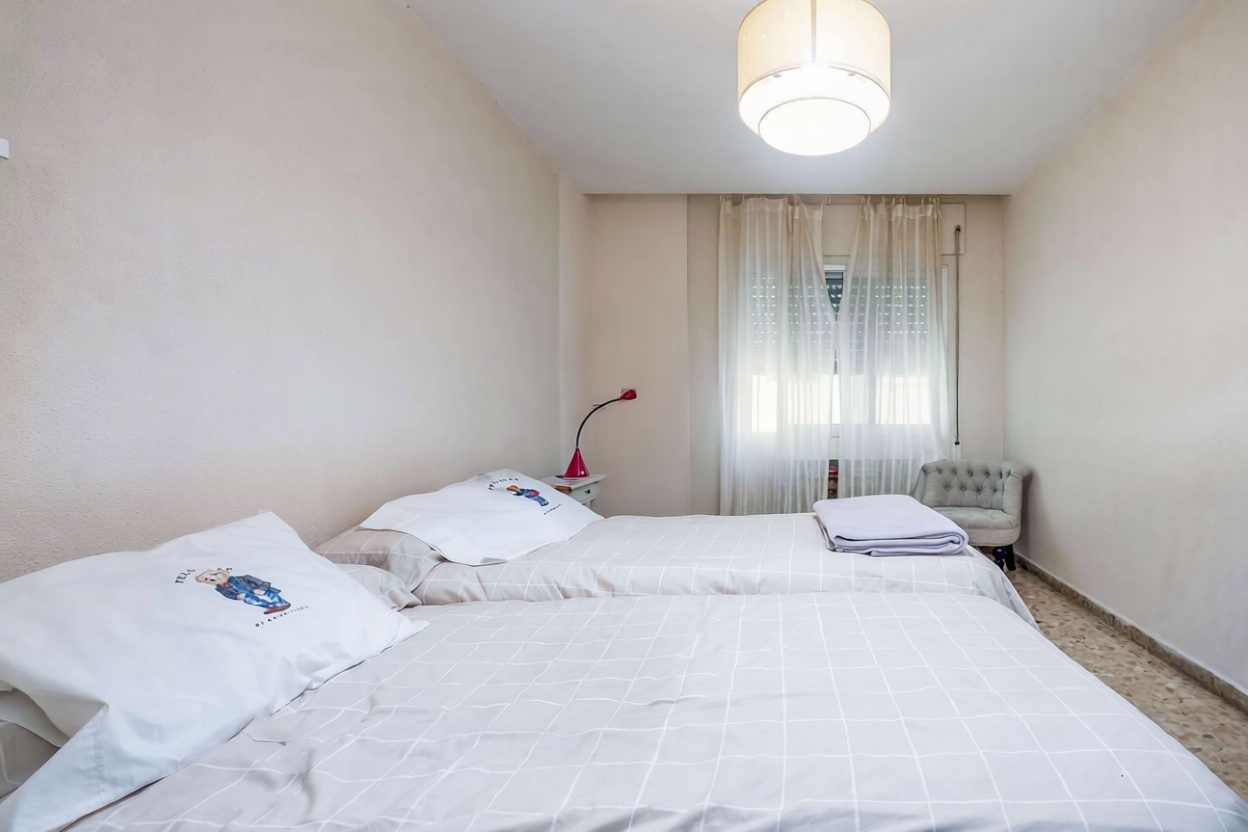 Beachfront flat in Cádiz — Bedroom