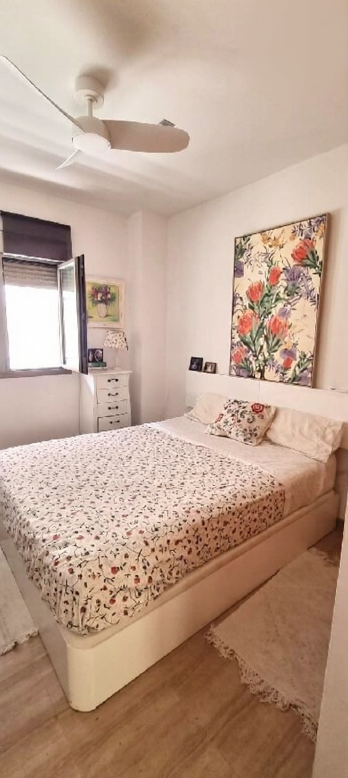 Beachfront flat in Cádiz — Bedroom