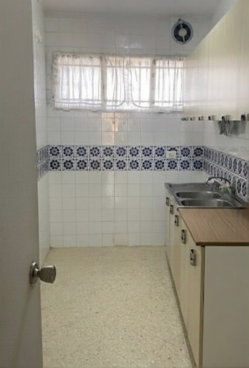 Beachfront flat in Cádiz — Kitchen