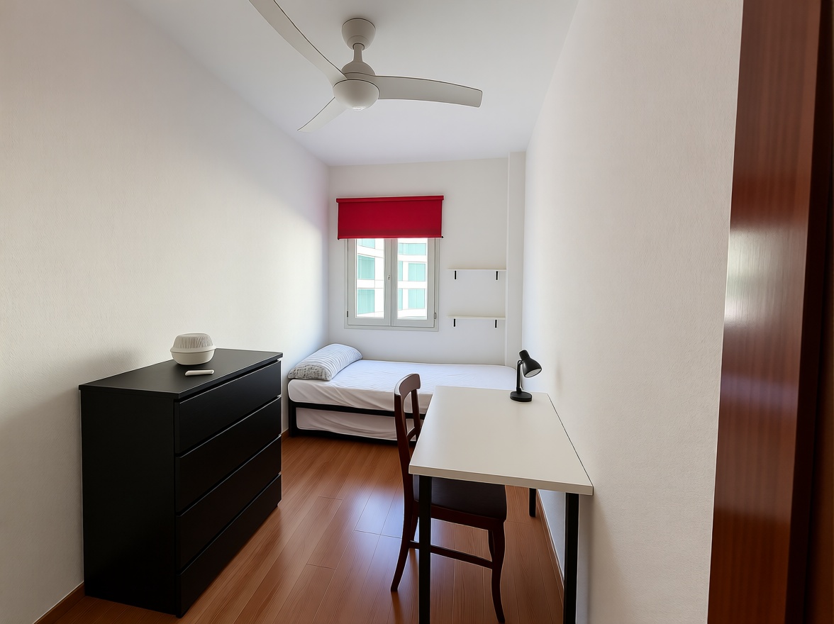 Beachfront flat in Cádiz — Bedroom