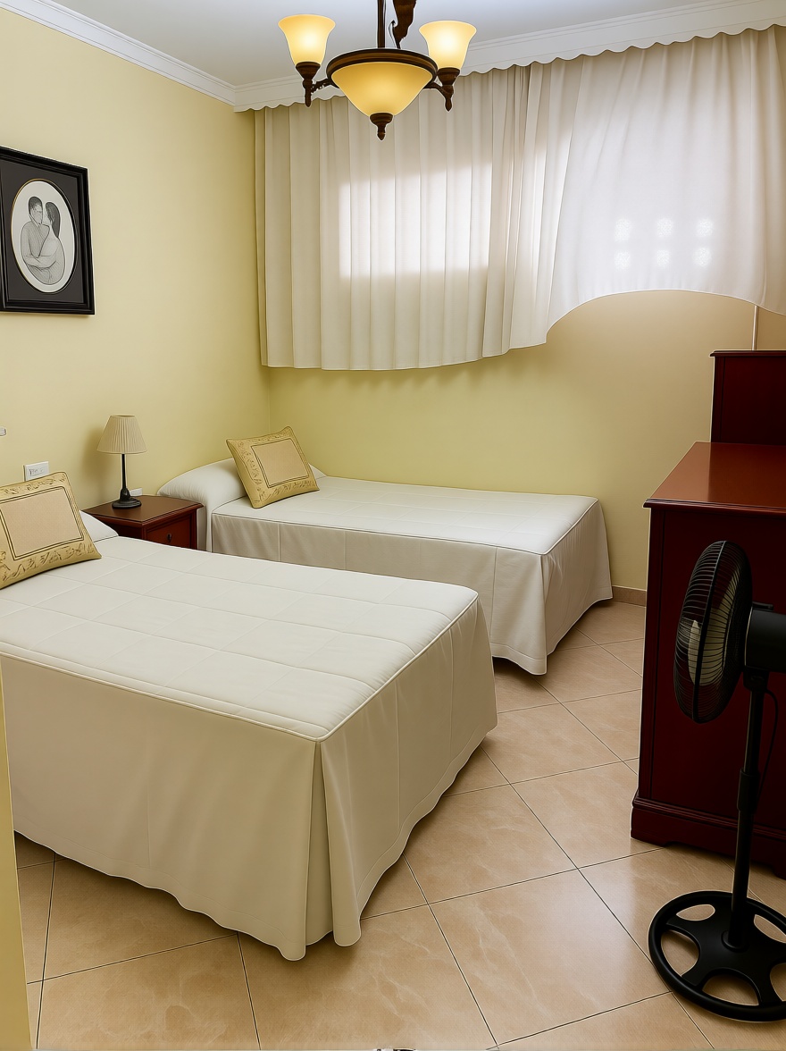 Beachfront flat in Cádiz — Bedroom
