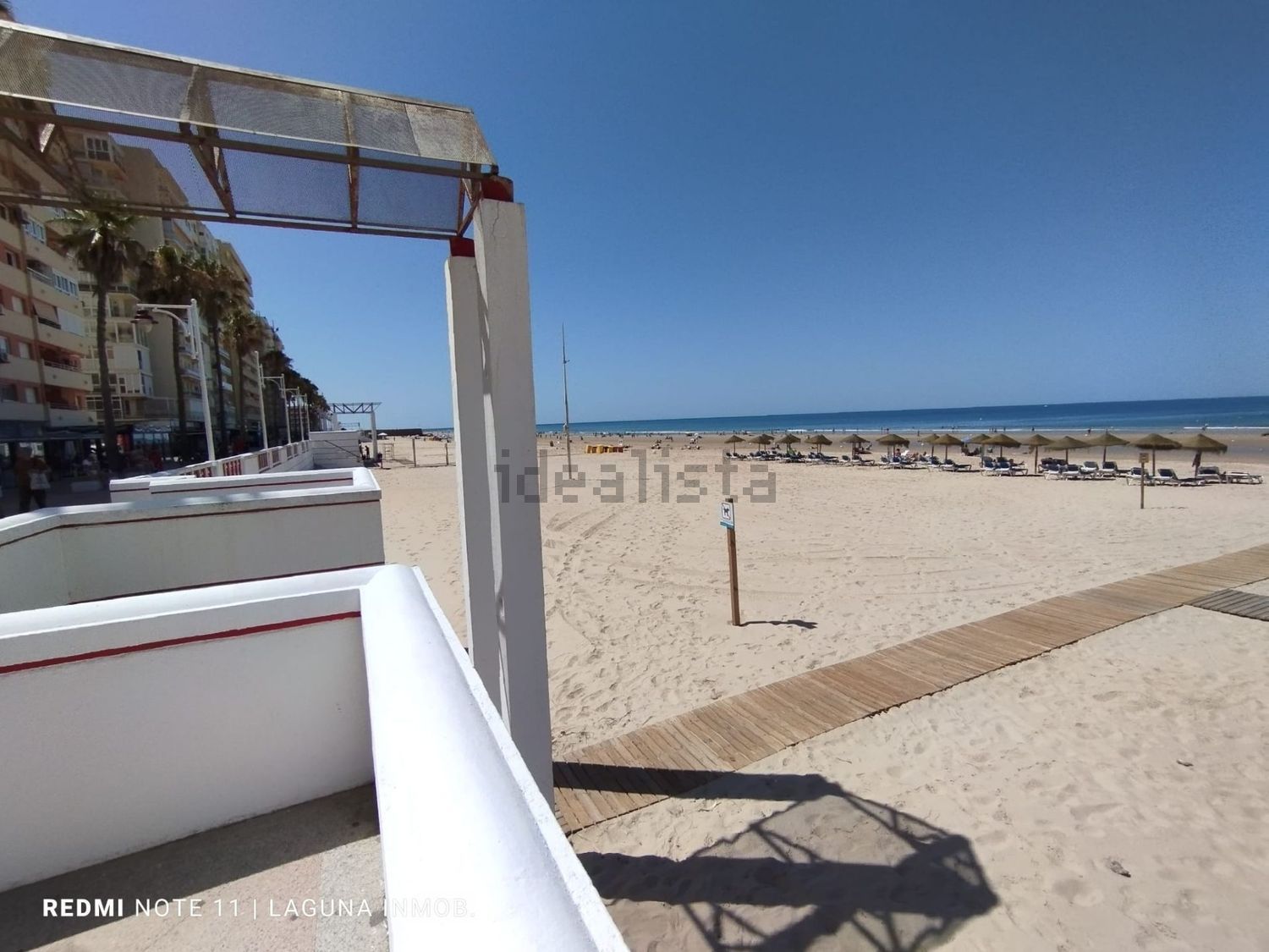 Beachfront flat in Cádiz — Sea view