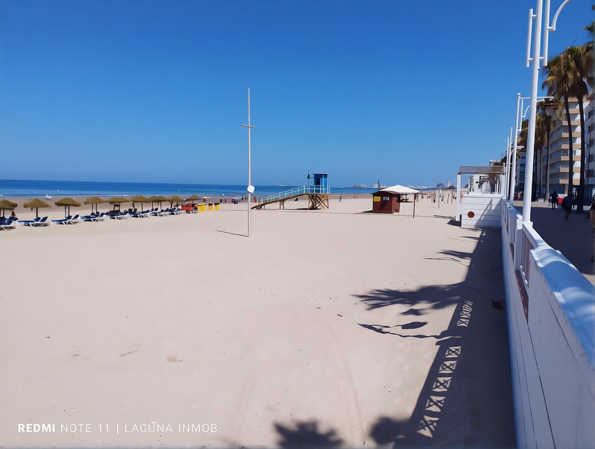 Beachfront flat in Cádiz