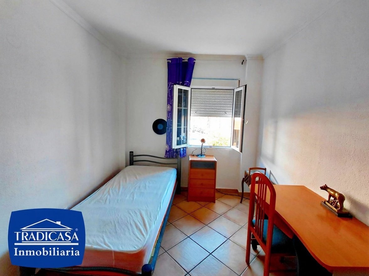 Beachfront flat in Puerto Real — Bedroom
