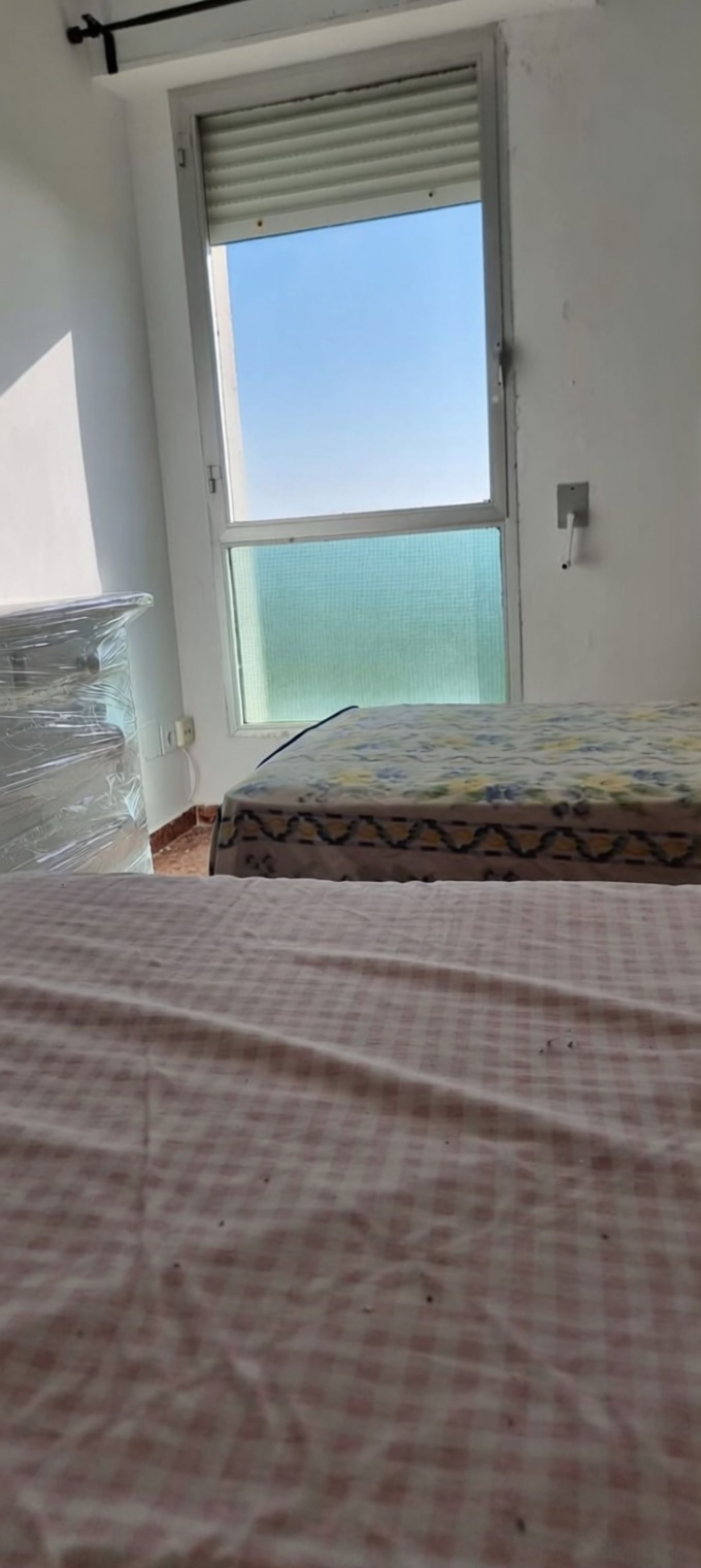 Beachfront flat in El Puerto de Santa María — Bedroom