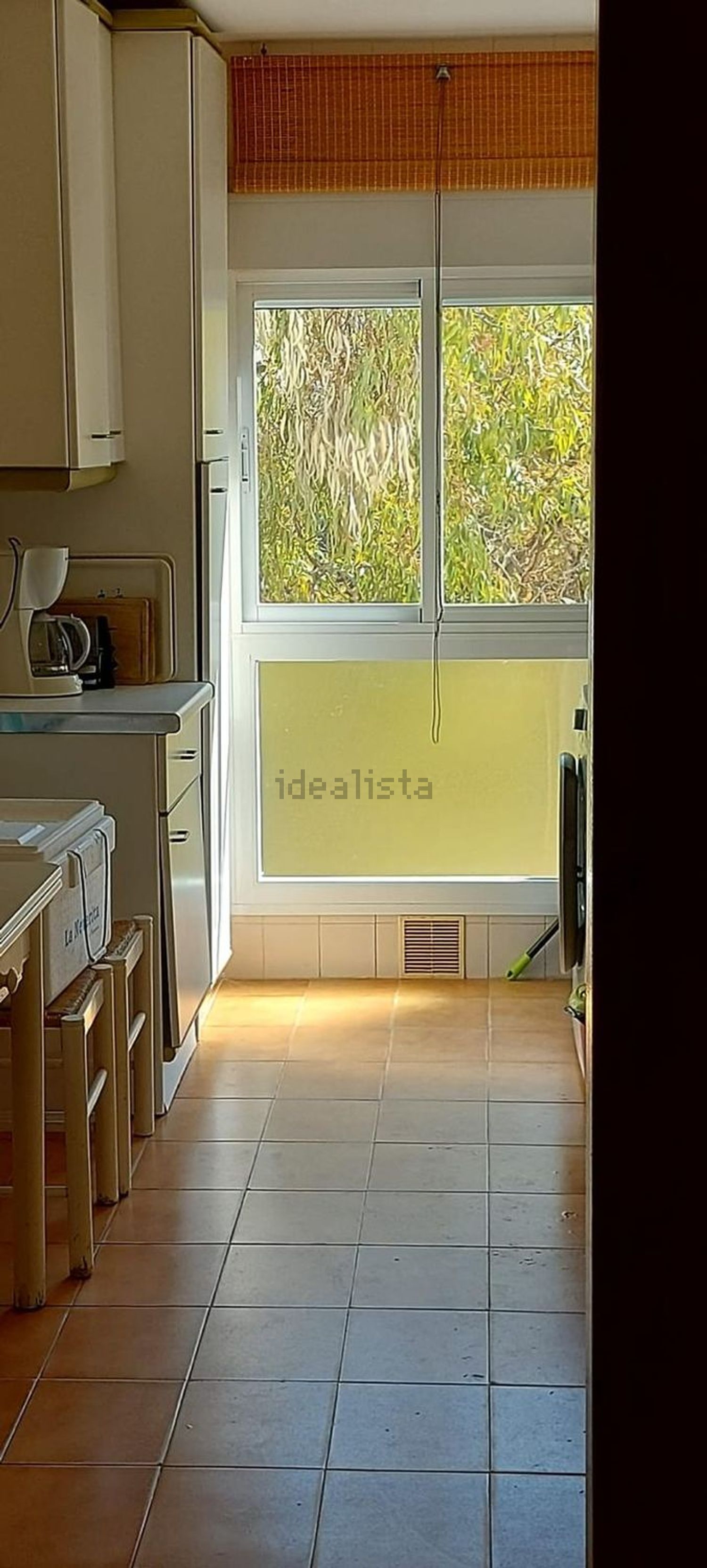 Beachfront flat in El Puerto de Santa María — Kitchen