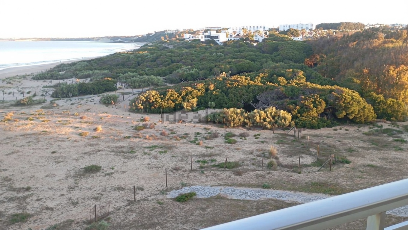 Beachfront flat in El Puerto de Santa María — Sea view