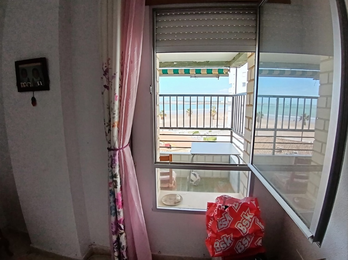 Wohnung in erste Strandlinie in El Puerto de Santa María — Wohnzimmer