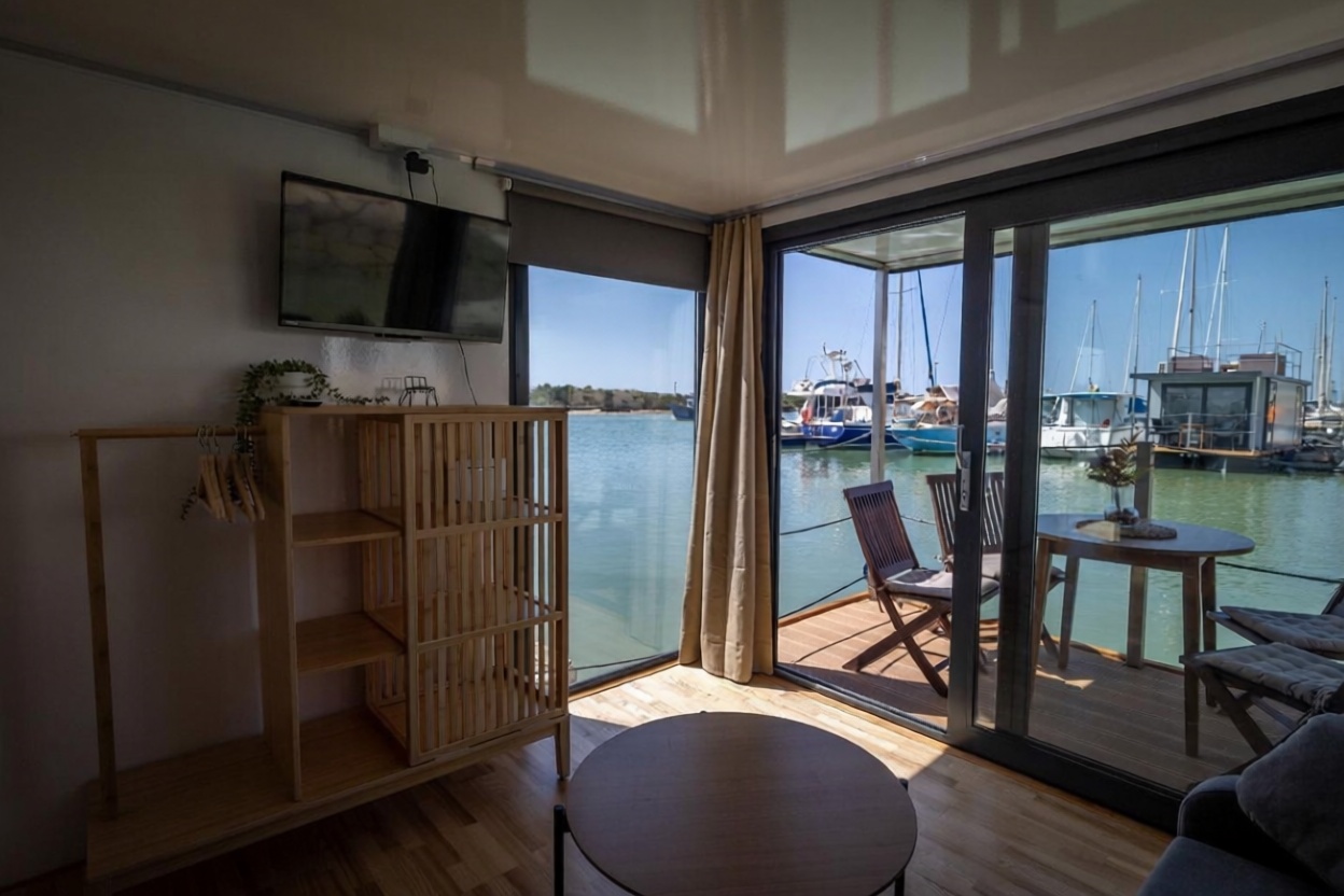 Chalet mit direkter Strandzugang in El Puerto de Santa María — Meerterrasse