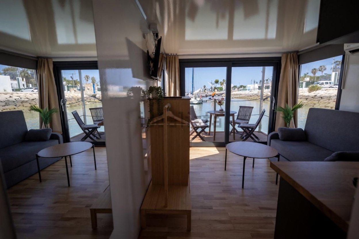 Chalet mit direkter Strandzugang in El Puerto de Santa María — Meerterrasse
