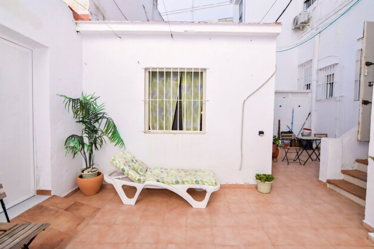 Chalet mit direkter Strandzugang in Chipiona — Terrasse