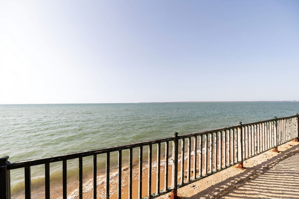 Chalet mit direkter Strandzugang in Sanlúcar de Barrameda — Meerblick