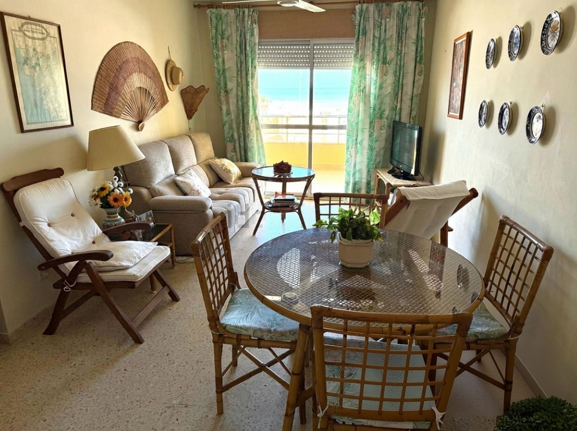 Wohnung in erste Strandlinie in Chipiona — Wohnzimmer