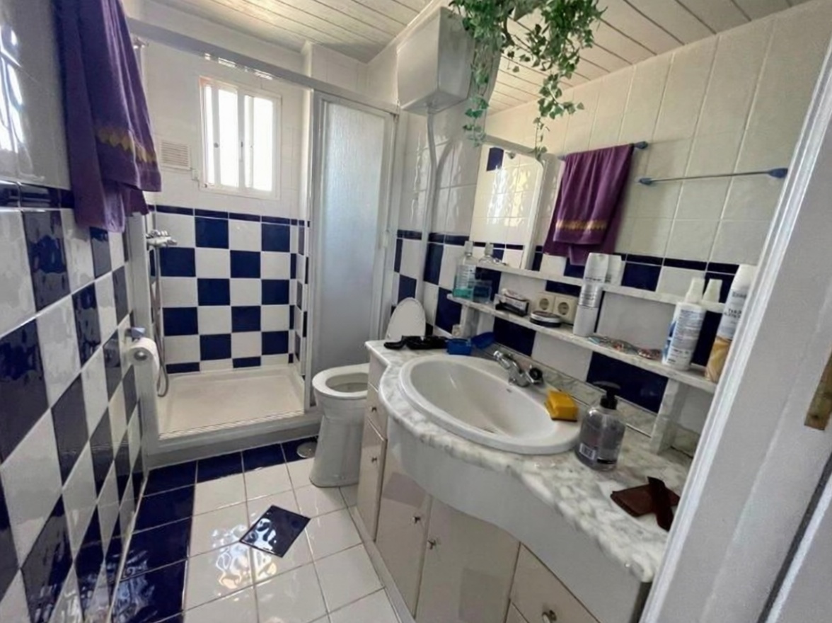 Ático em primeira linha de mar em Chipiona — Casa banho