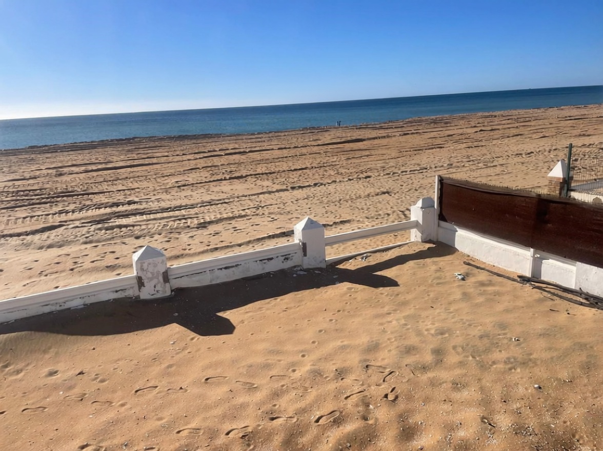 Chalet avec accès direct à la plage à Huelva — Vue mer