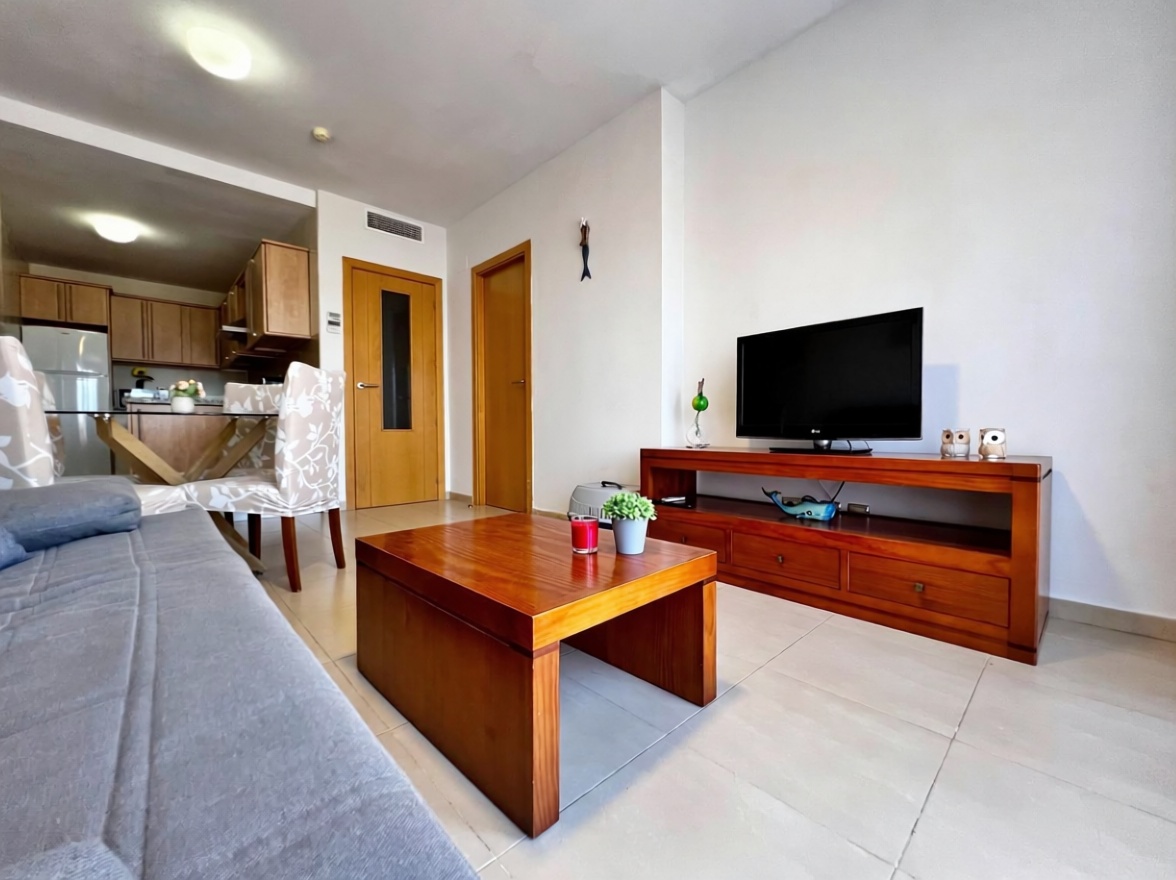 Chalet with direct beach access in Ayamonte — Living room