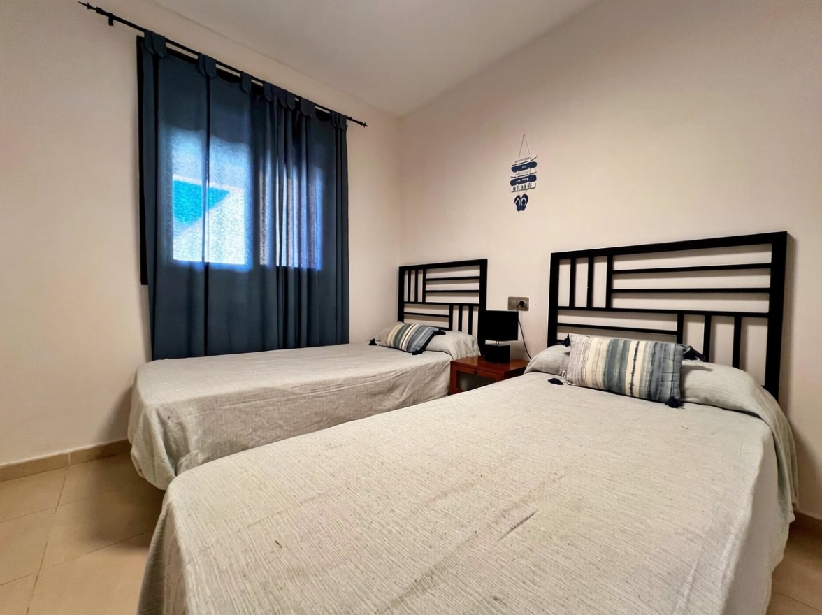 Chalet with direct beach access in Ayamonte — Bedroom
