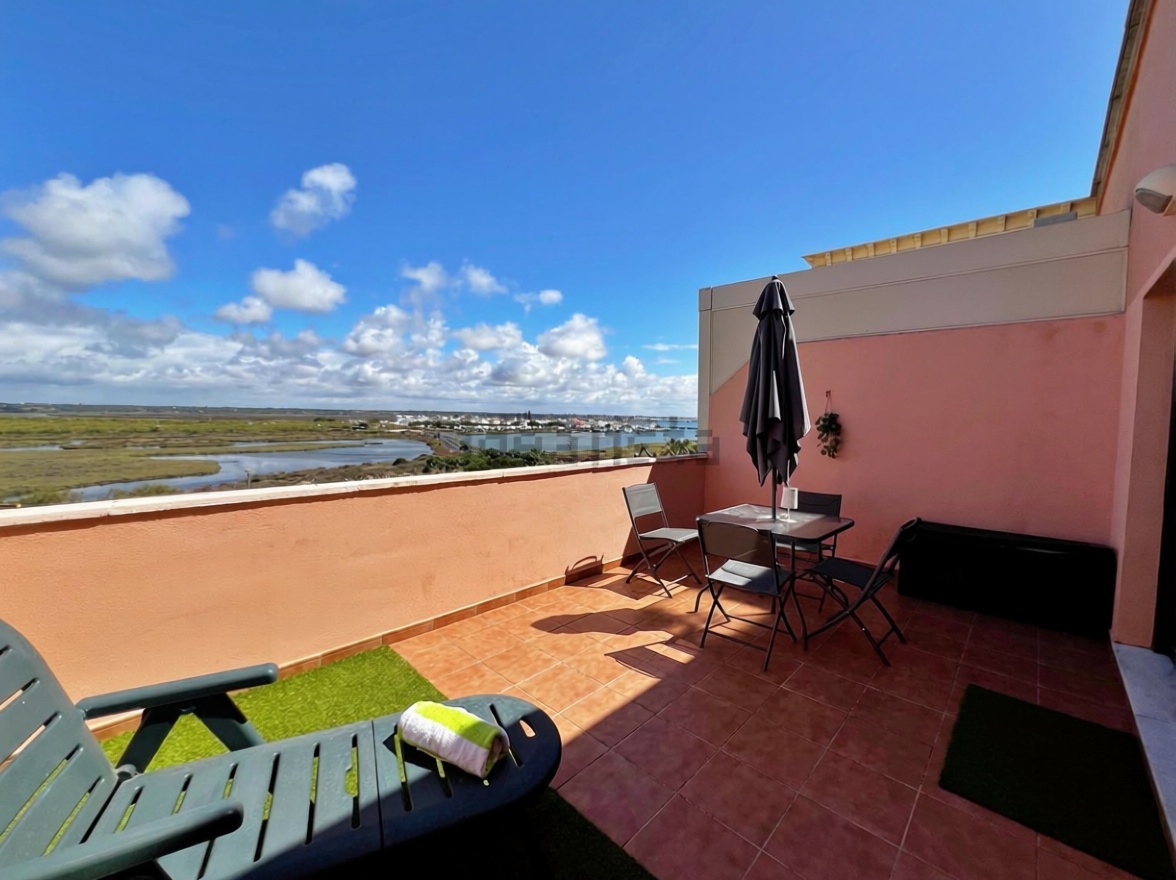 Chalet with direct beach access in Ayamonte — Sea terrace