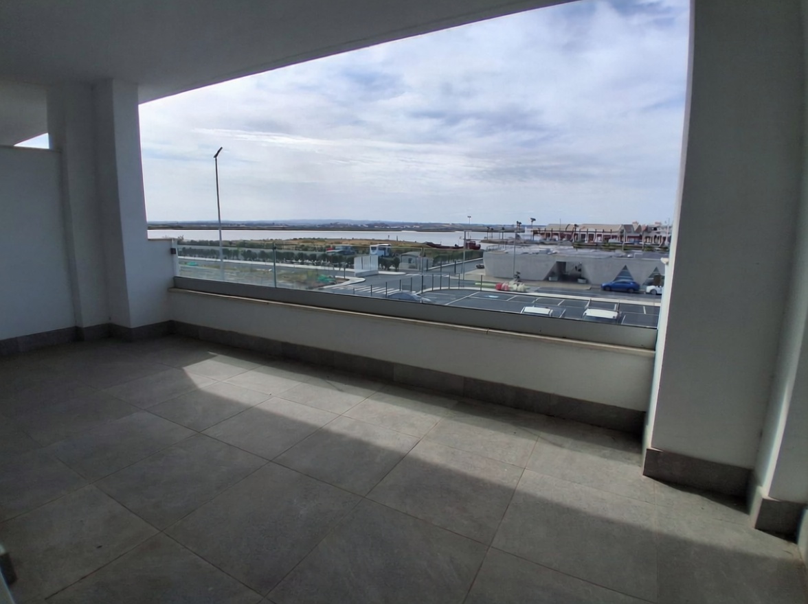 Beachfront flat in Ayamonte