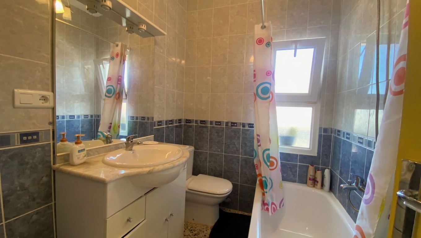 Penthouse in erste Meereslinie in Ayamonte — Bad