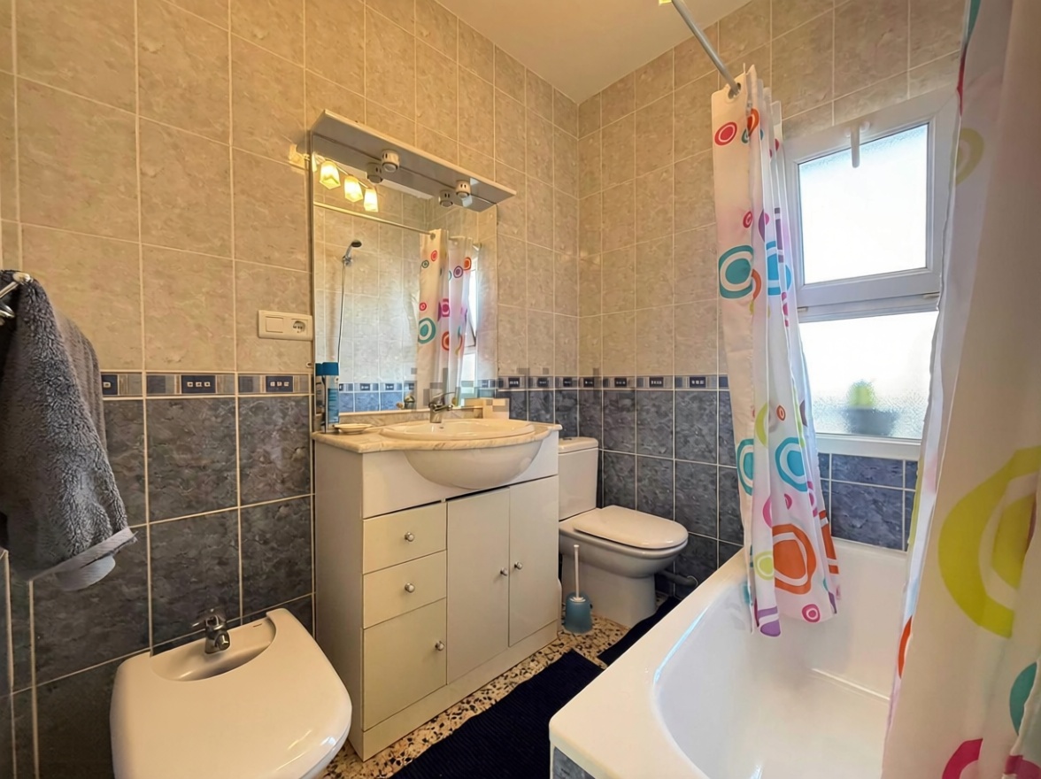 Beachfront flat in Ayamonte — Bathroom