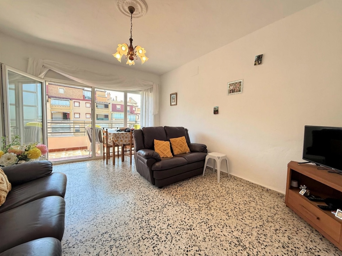 Beachfront flat in Ayamonte — Living room