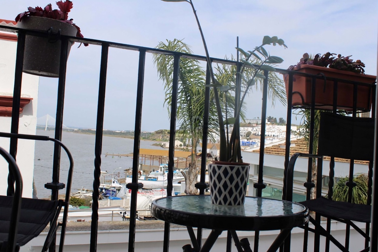 Beachfront flat in Ayamonte