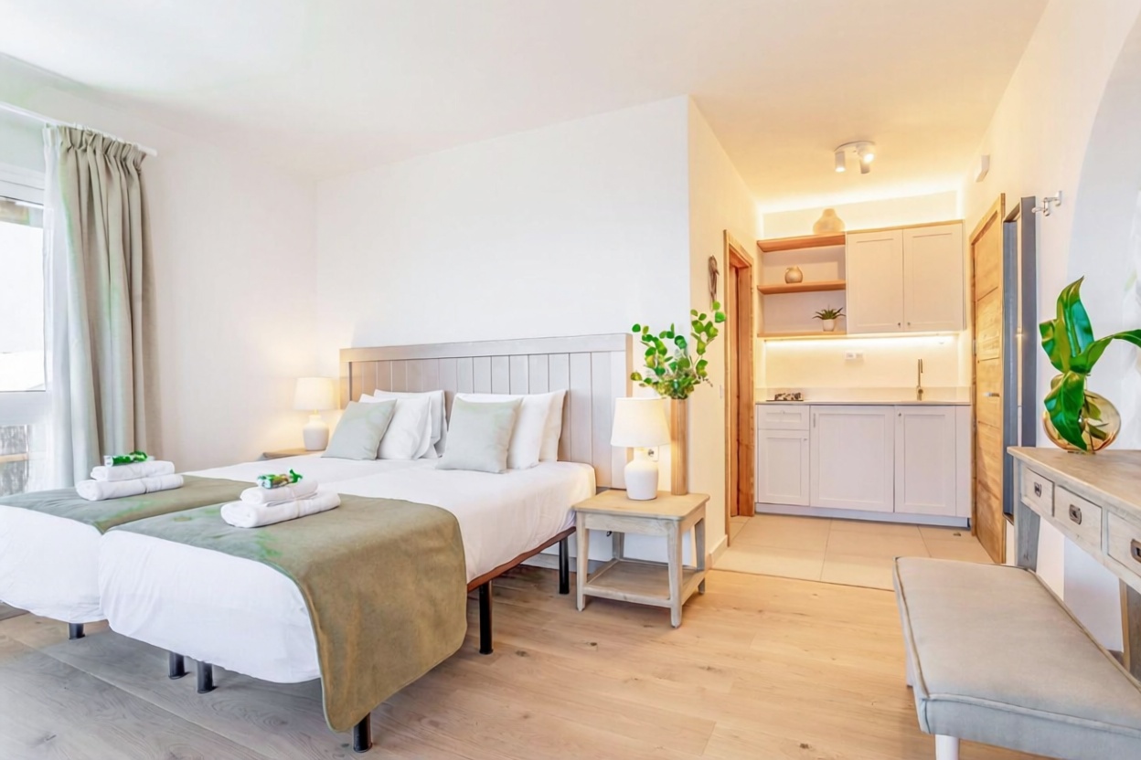 Chalet with direct beach access in Lanzarote — Bedroom