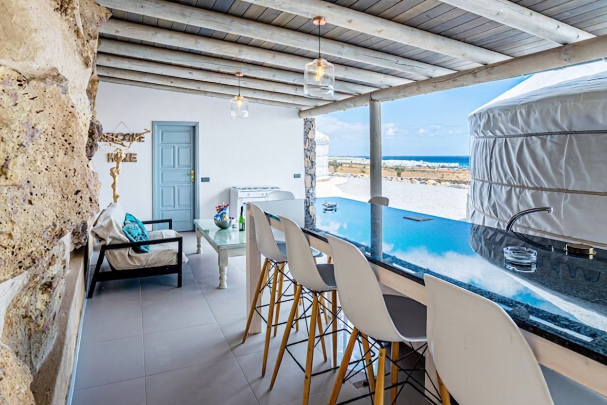 Chalet with direct beach access in Lanzarote