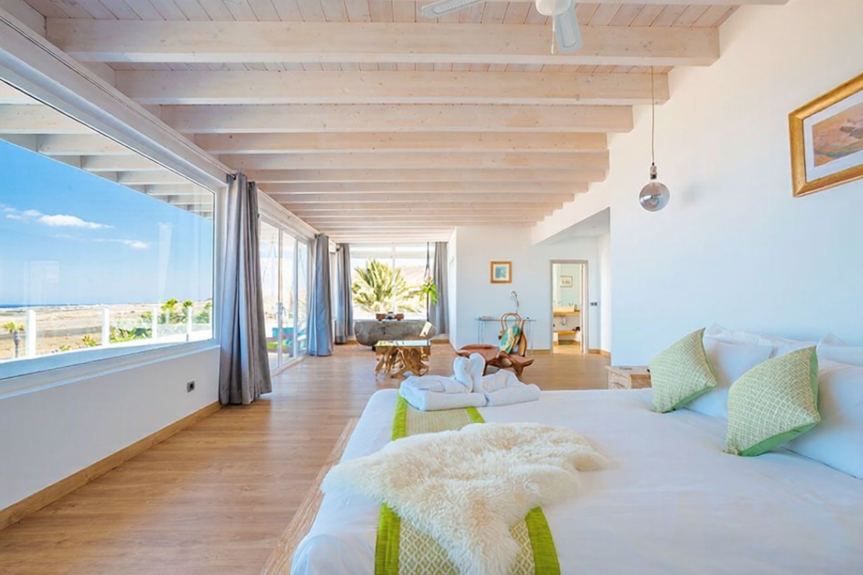 Chalet with direct beach access in Lanzarote — Bedroom