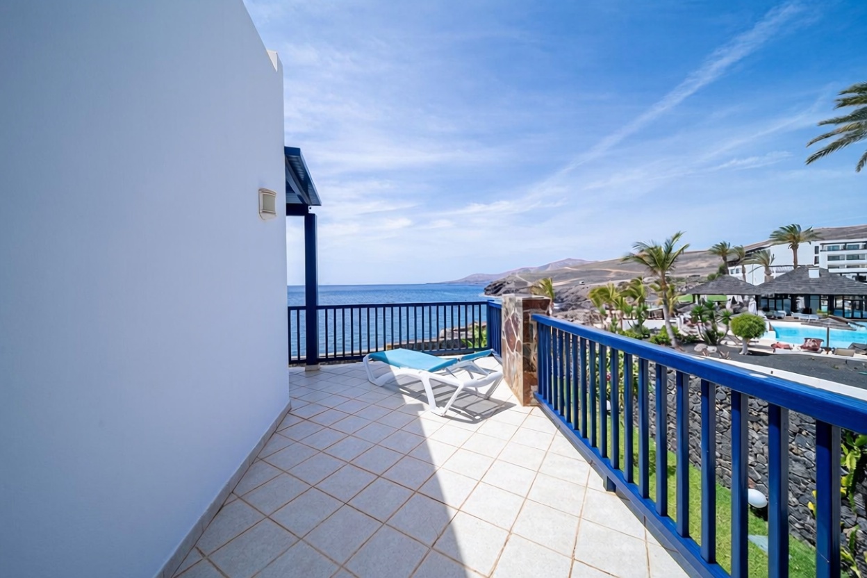 Chalet mit direkter Strandzugang in Yaiza — Meerterrasse