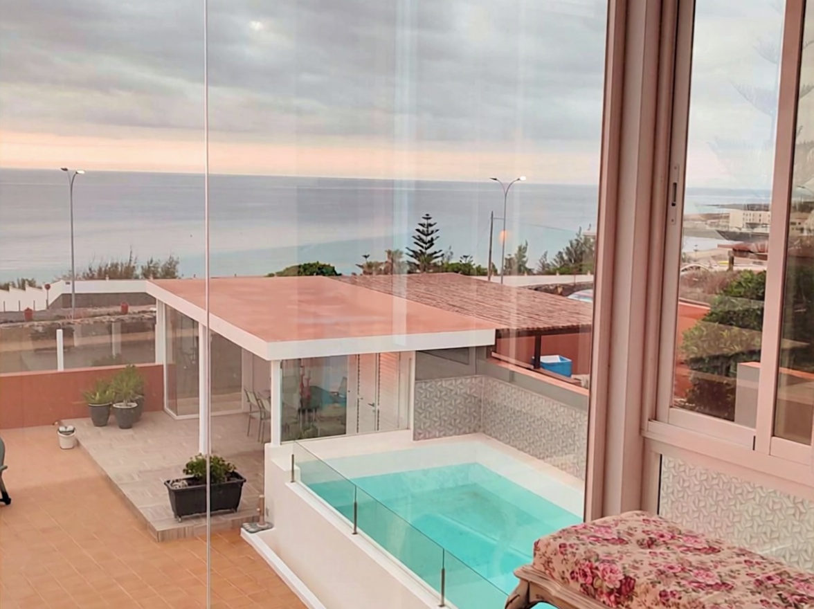 Chalet mit direkter Strandzugang in Puerto del Rosario — Meerterrasse