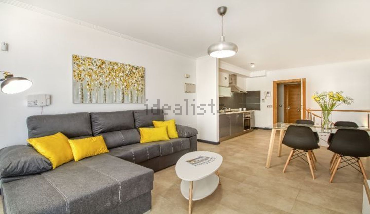 Flat for sale frontline beach in La Oliva