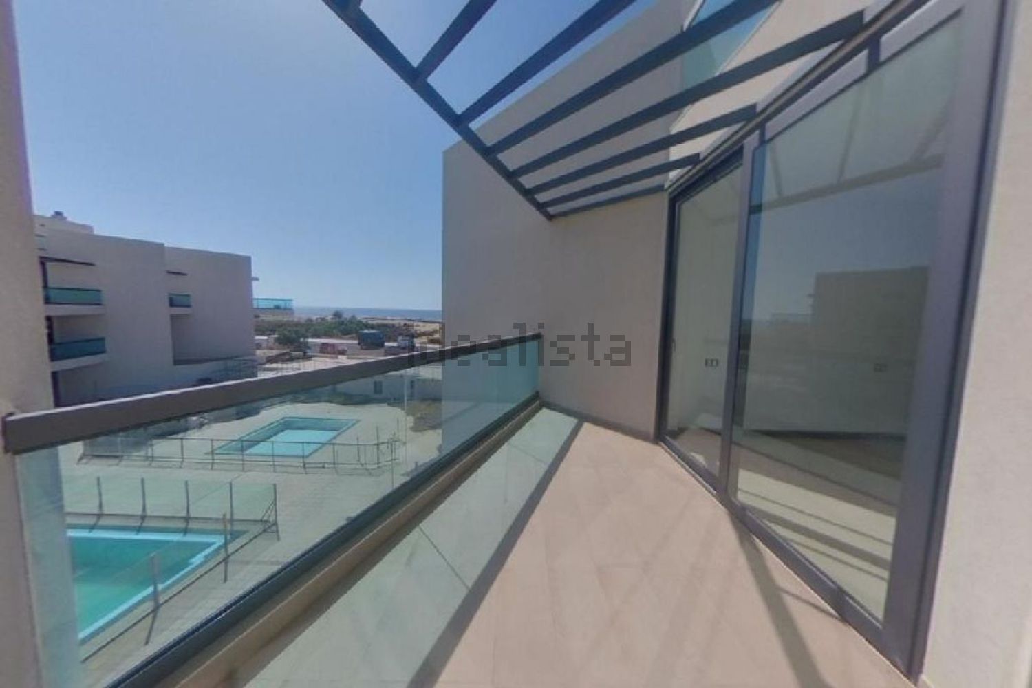 Flat for sale frontline beach in La Oliva