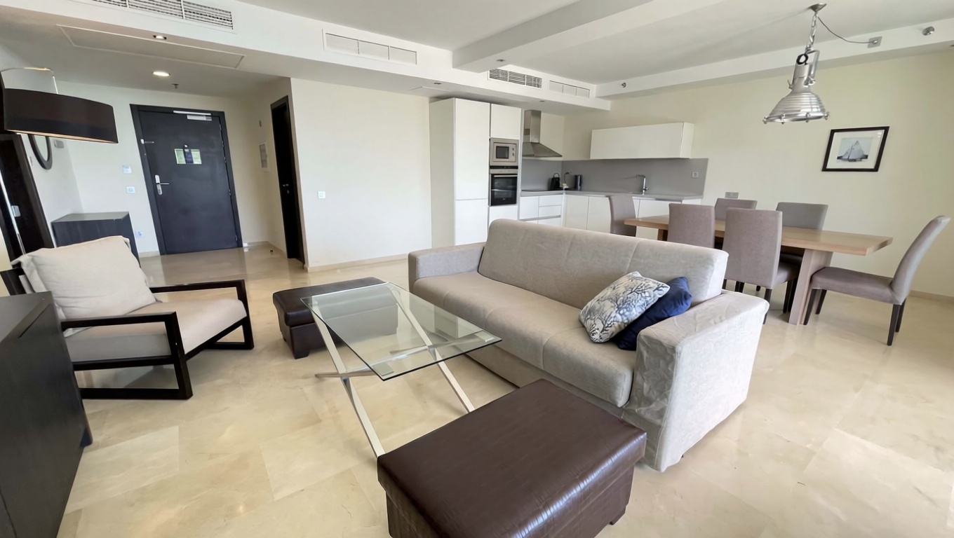 Beachfront flat in Mogán — Living room
