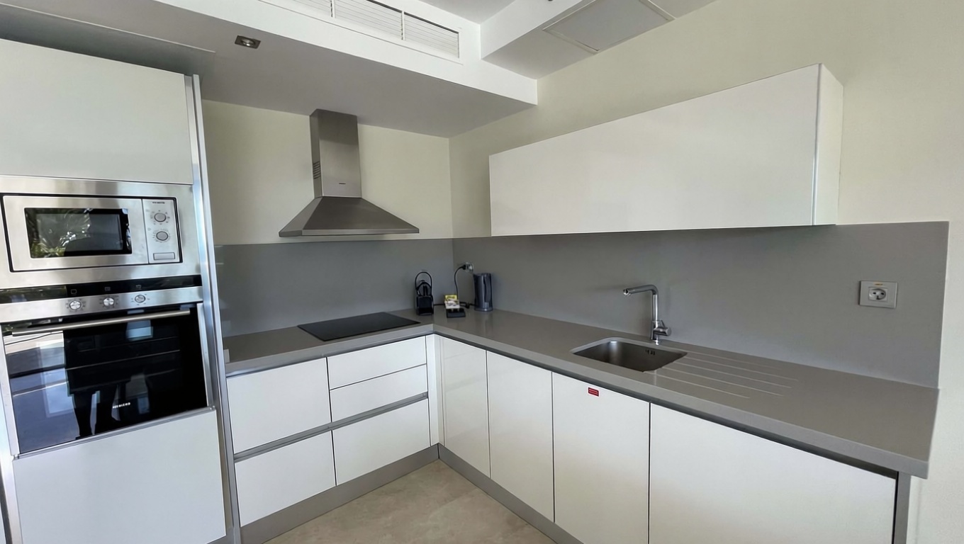 Beachfront flat in Mogán — Kitchen