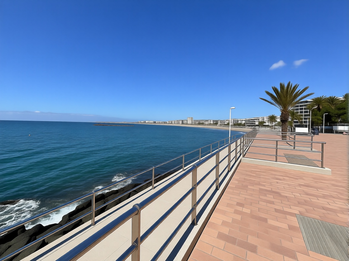 Beachfront flat in San Bartolomé de Tirajana — Sea view