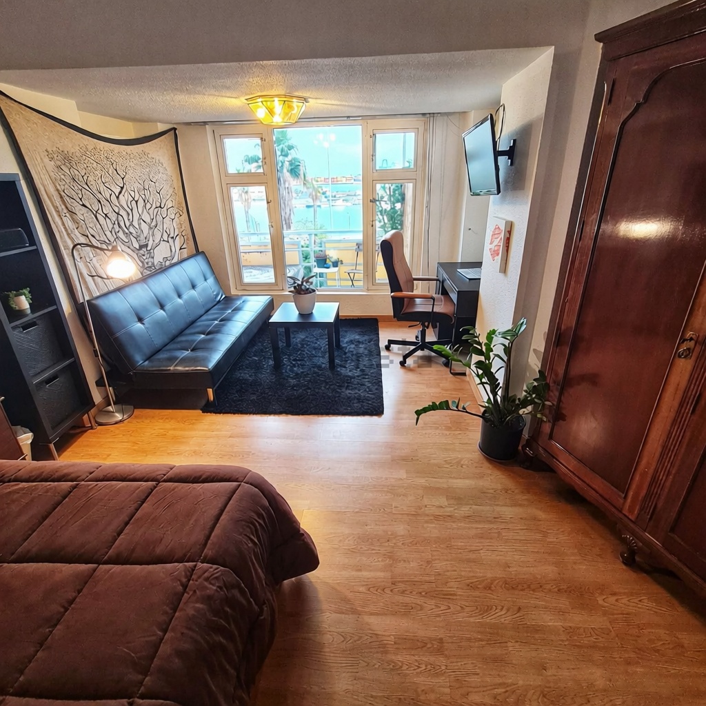 Beachfront flat in Las Palmas de Gran Canaria — Bedroom