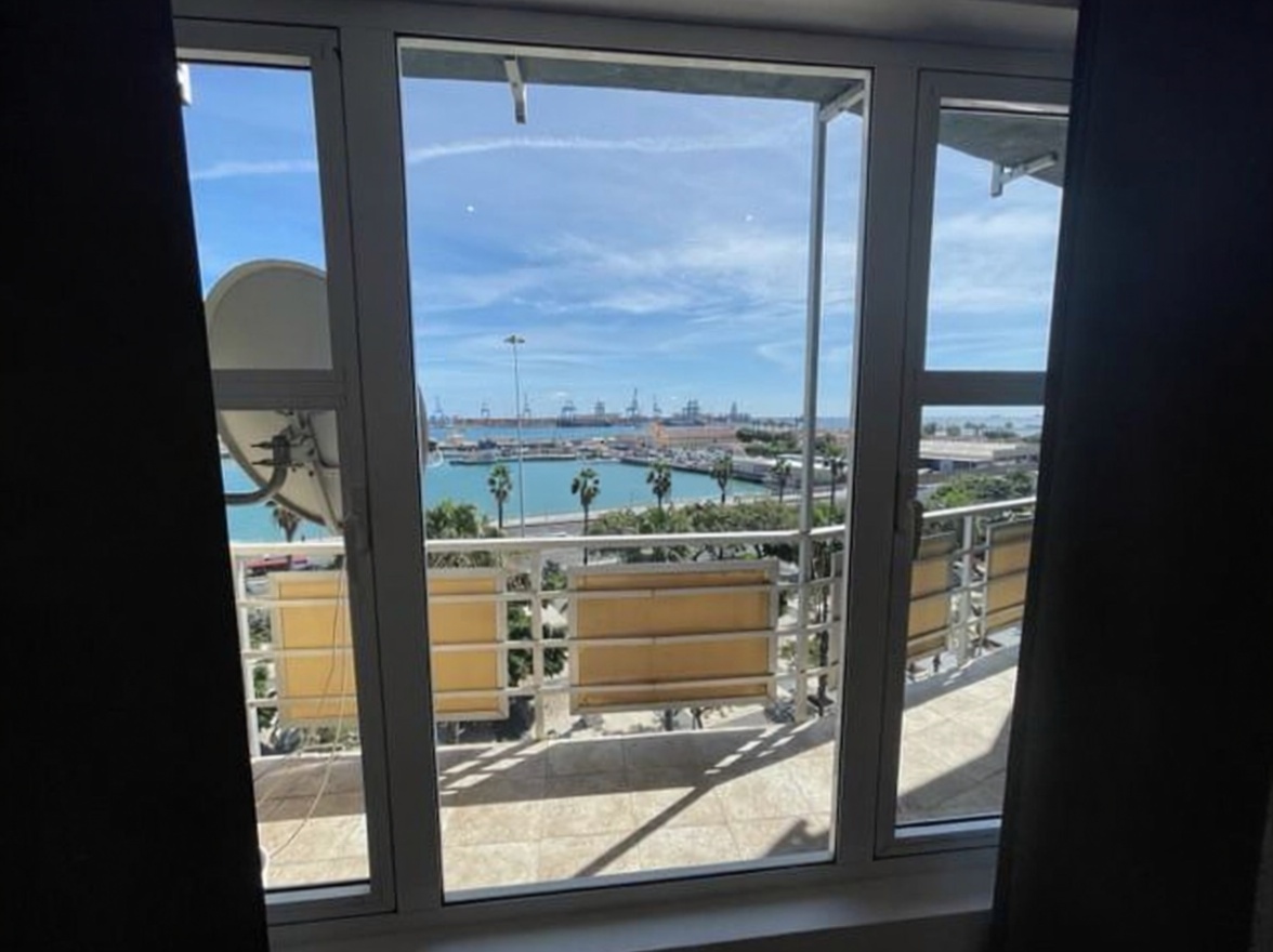 Beachfront flat in Las Palmas de Gran Canaria — Sea view