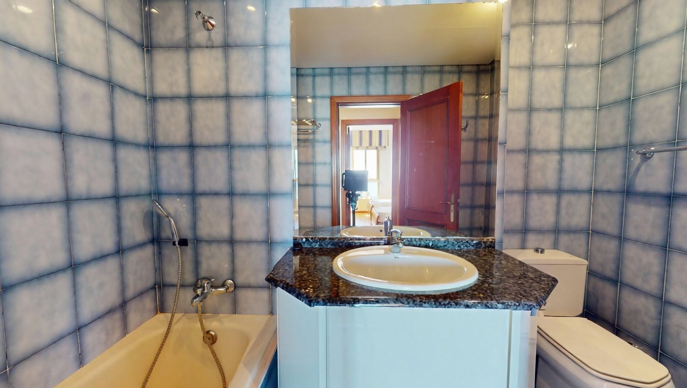 Beachfront flat in Las Palmas de Gran Canaria — Bathroom