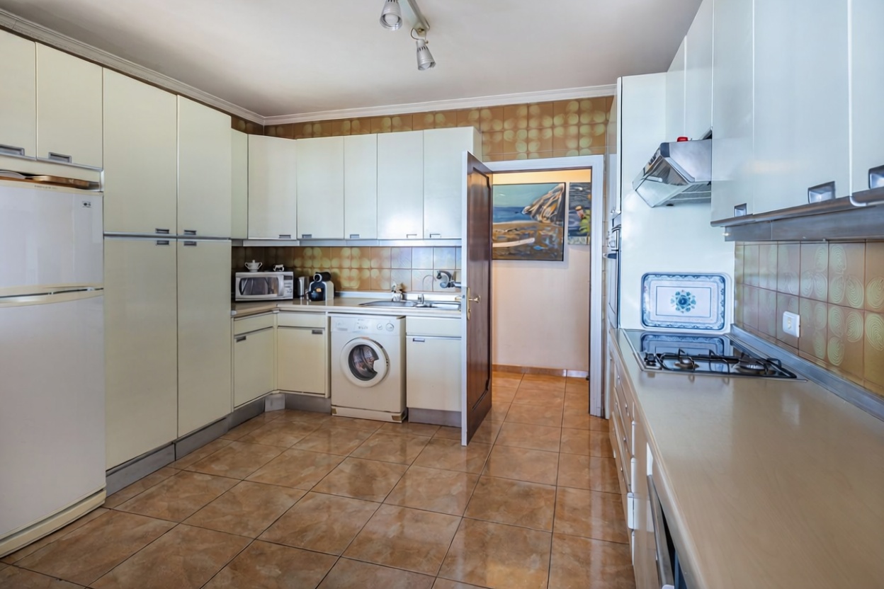 Seafront attic in Las Palmas de Gran Canaria — Kitchen