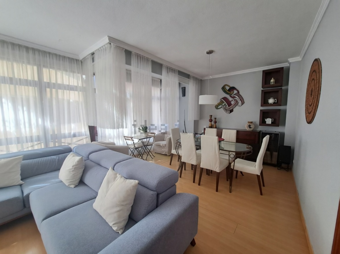 Beachfront flat in Las Palmas de Gran Canaria — Living room